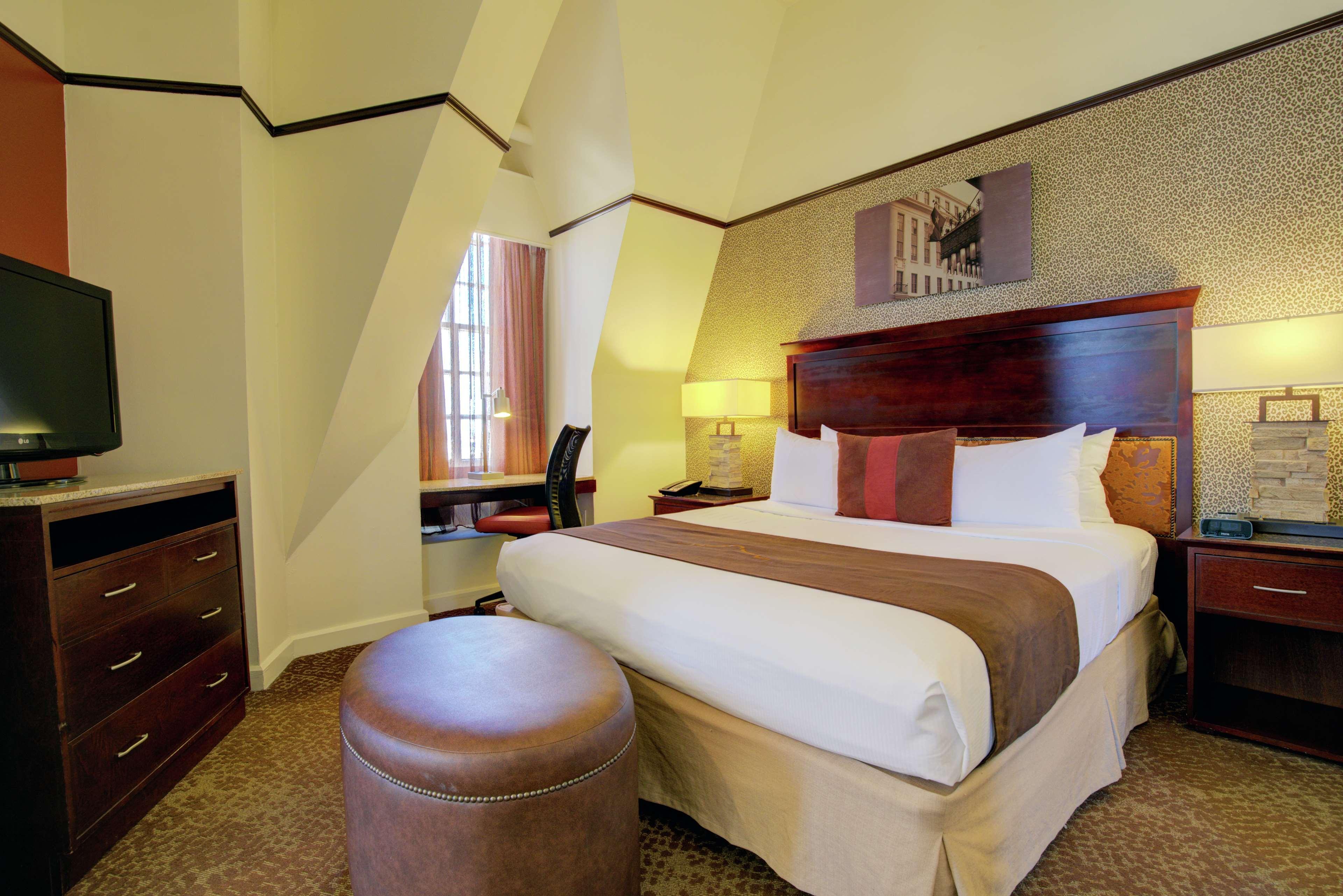 The Emily Morgan Hotel - A Doubletree By Hilton San Antonio Exteriör bild