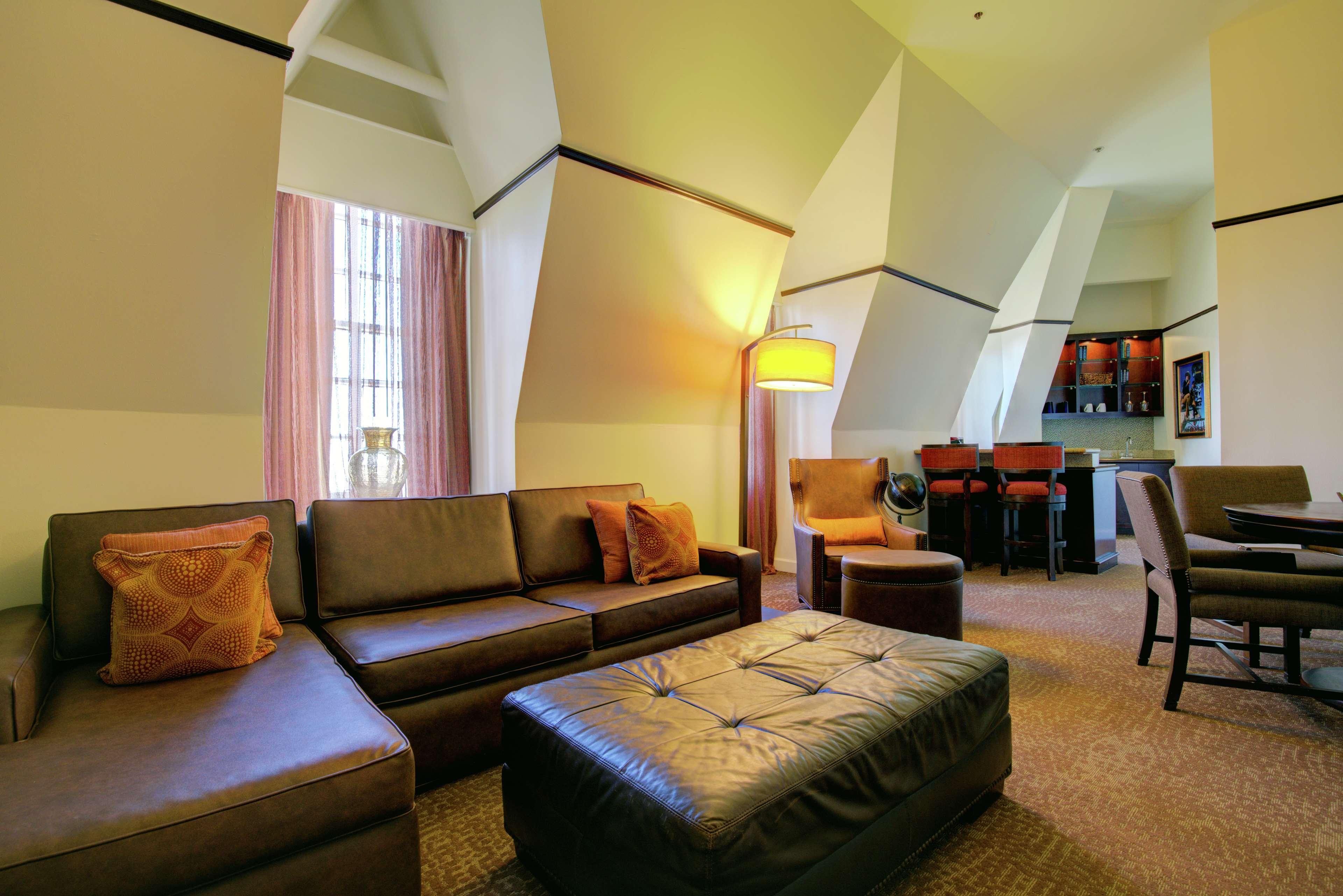 The Emily Morgan Hotel - A Doubletree By Hilton San Antonio Exteriör bild