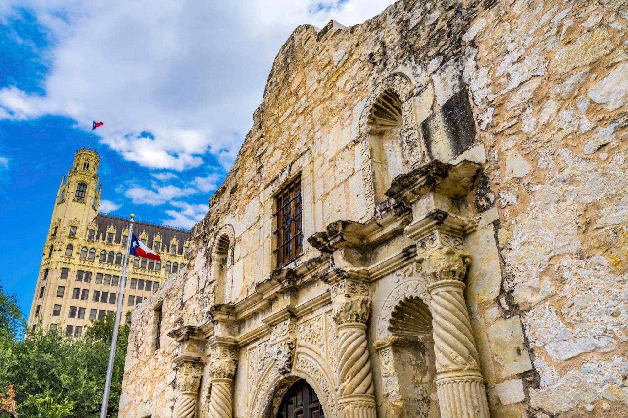 The Emily Morgan Hotel - A Doubletree By Hilton San Antonio Exteriör bild